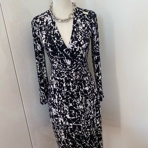 Classic Calvin Klein wrap dress Size 4